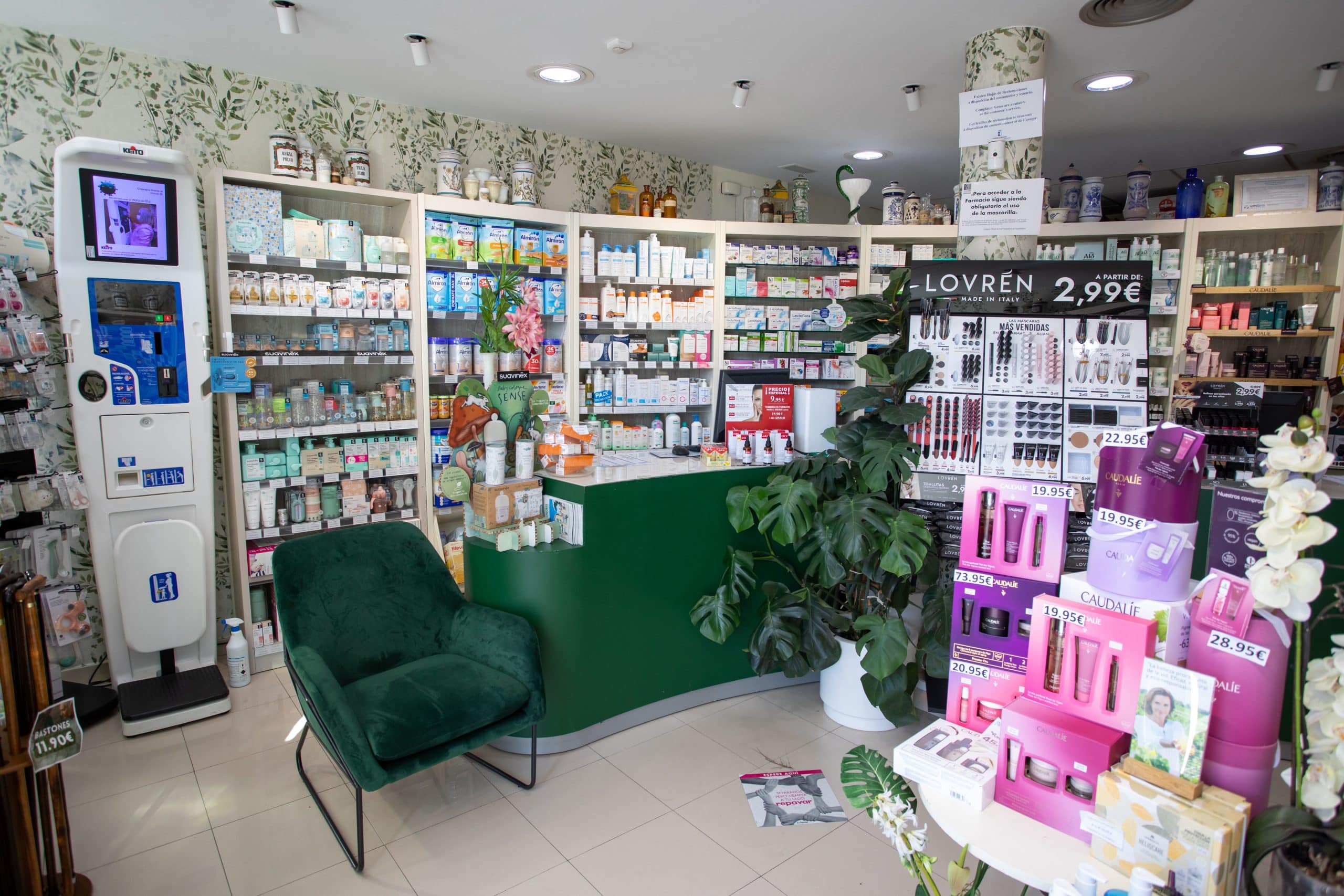 INTERIOR FARMACIA